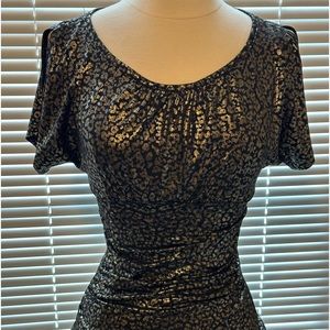 BCX Top XS Gold and black cold shoulder